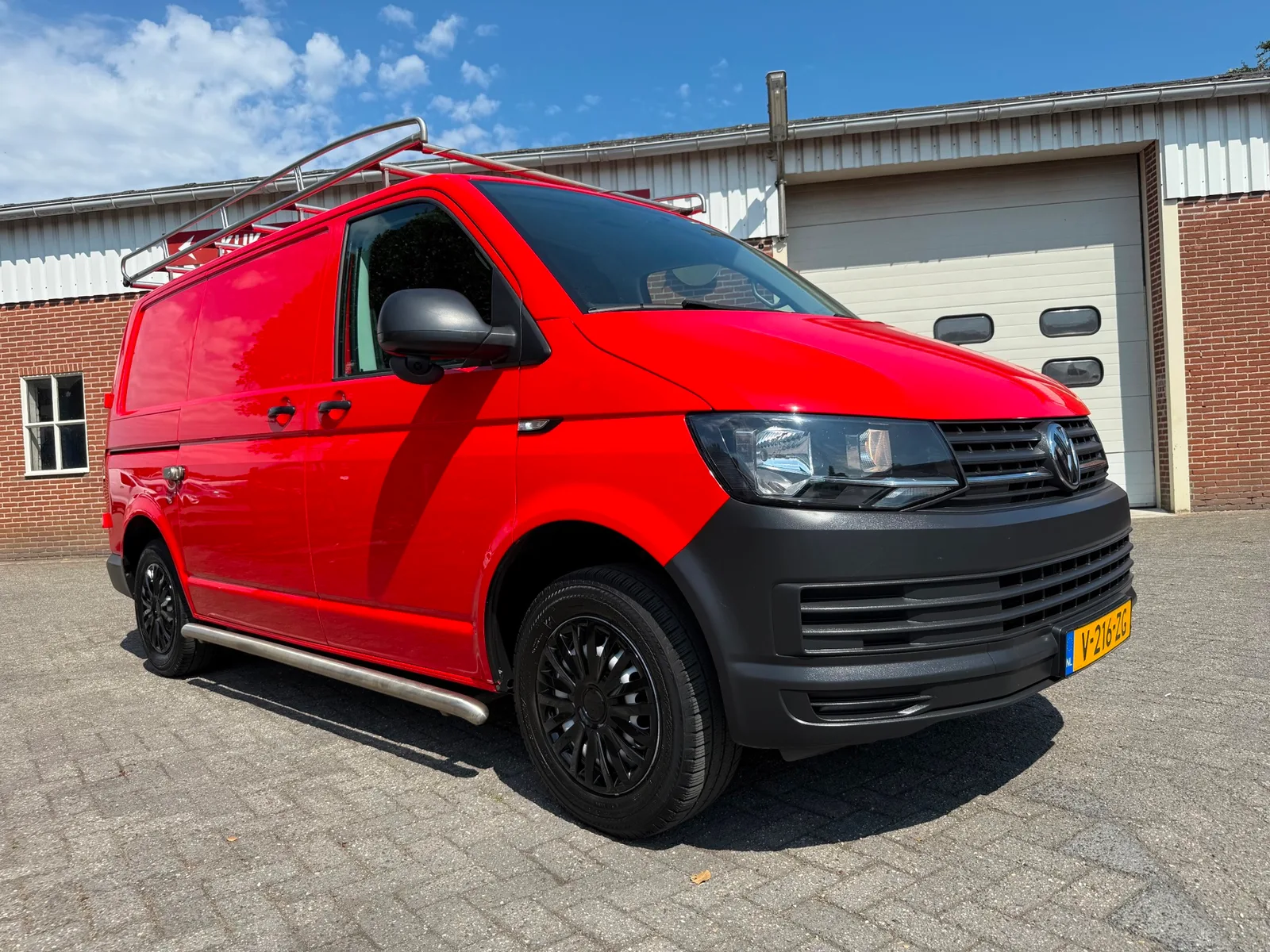 Volkswagen Transporter (2019) — foto 1