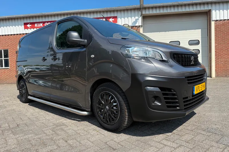 Peugeot Expert (2022)