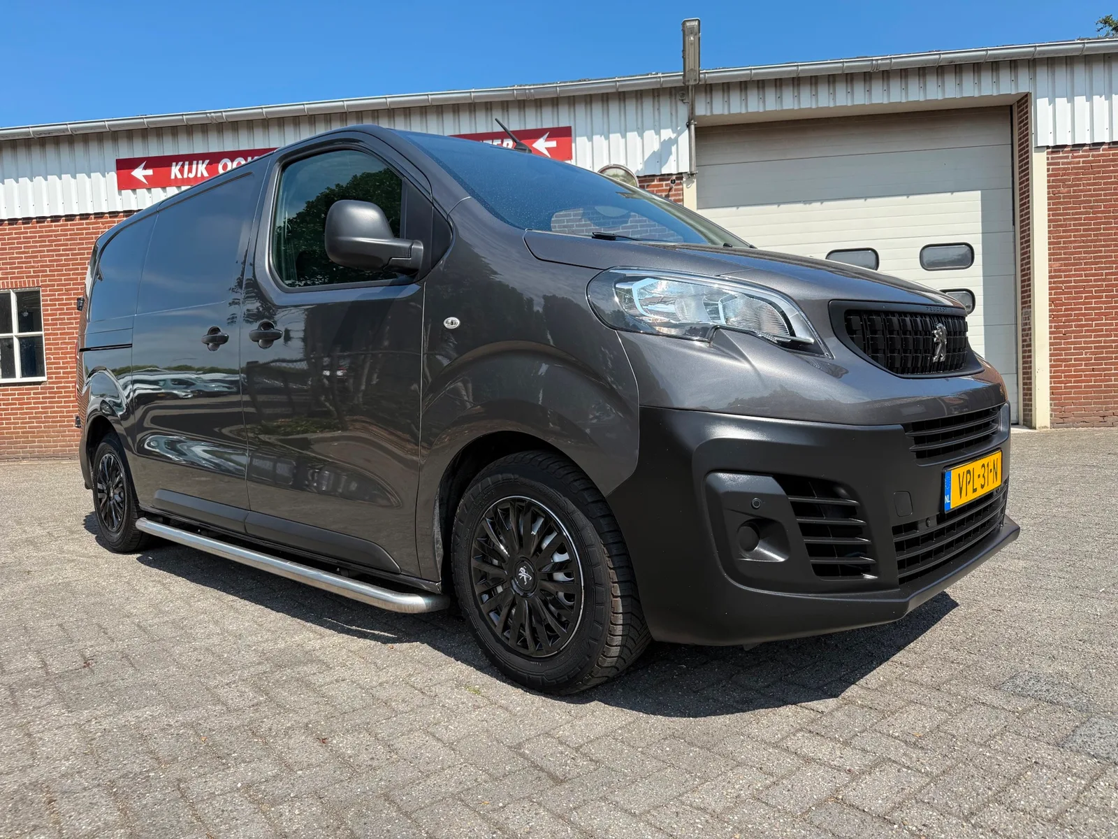 Peugeot Expert (2022) — foto 1