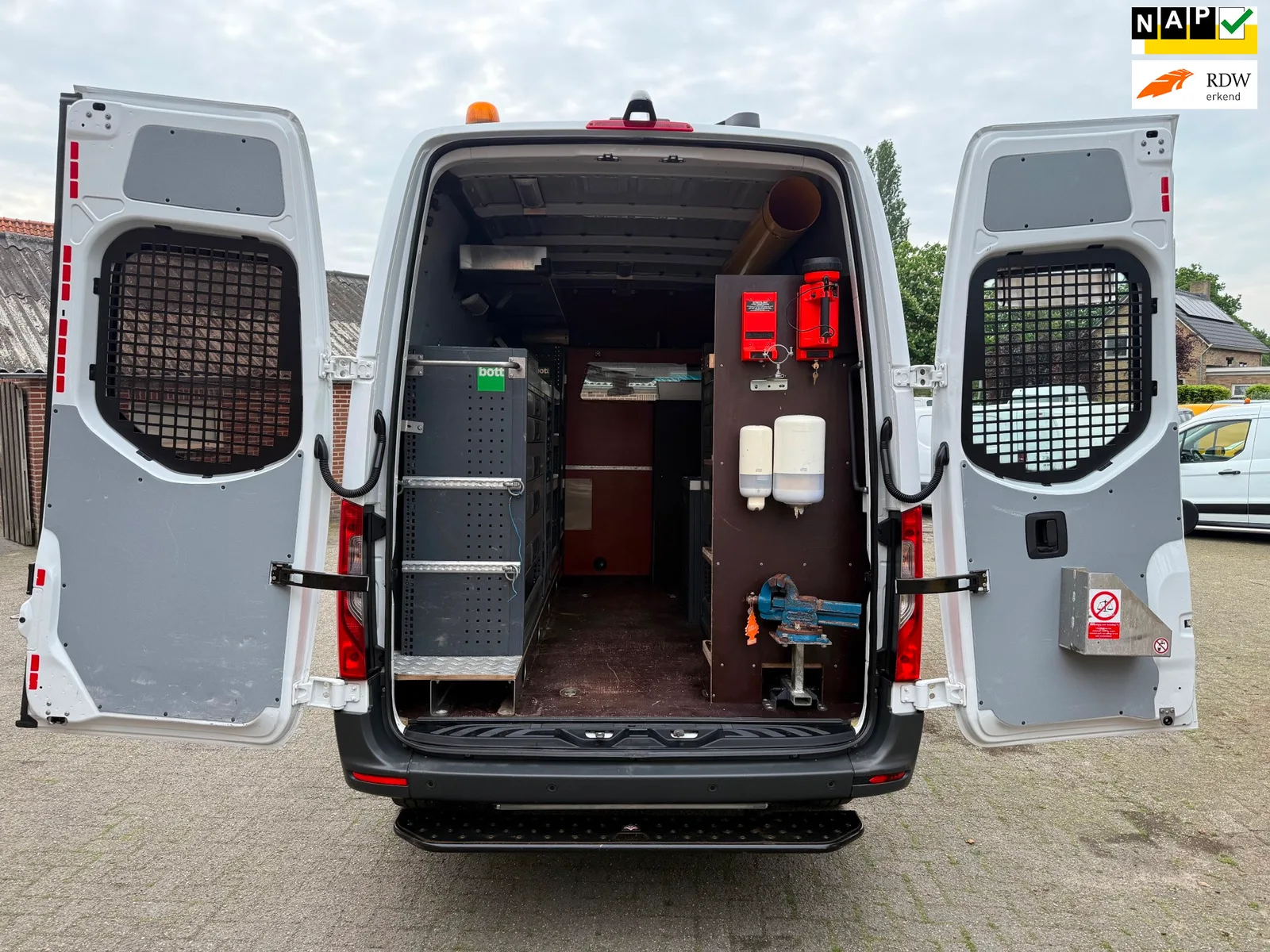 Mercedes-Benz Sprinter (2018) — foto 1