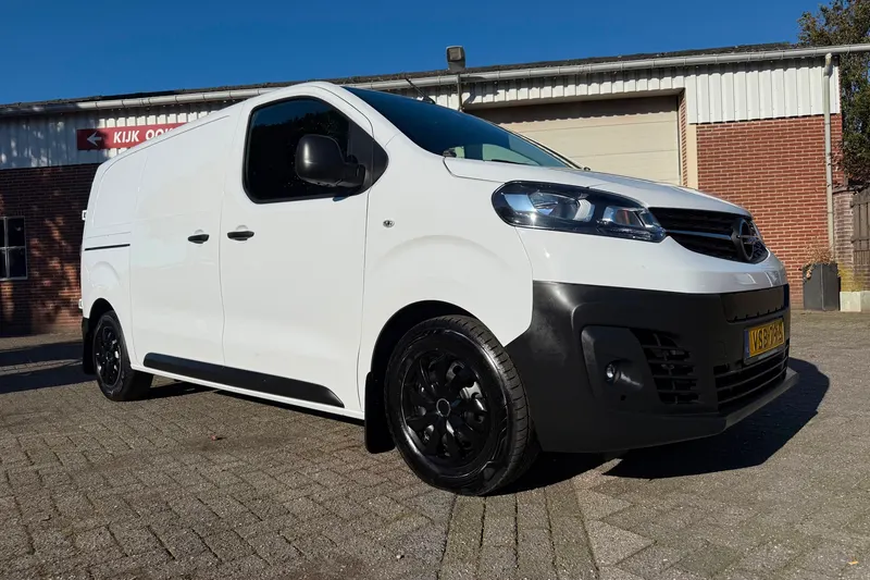 Opel Vivaro-e (2022)