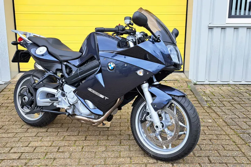 BMW F 800 ST (2009)