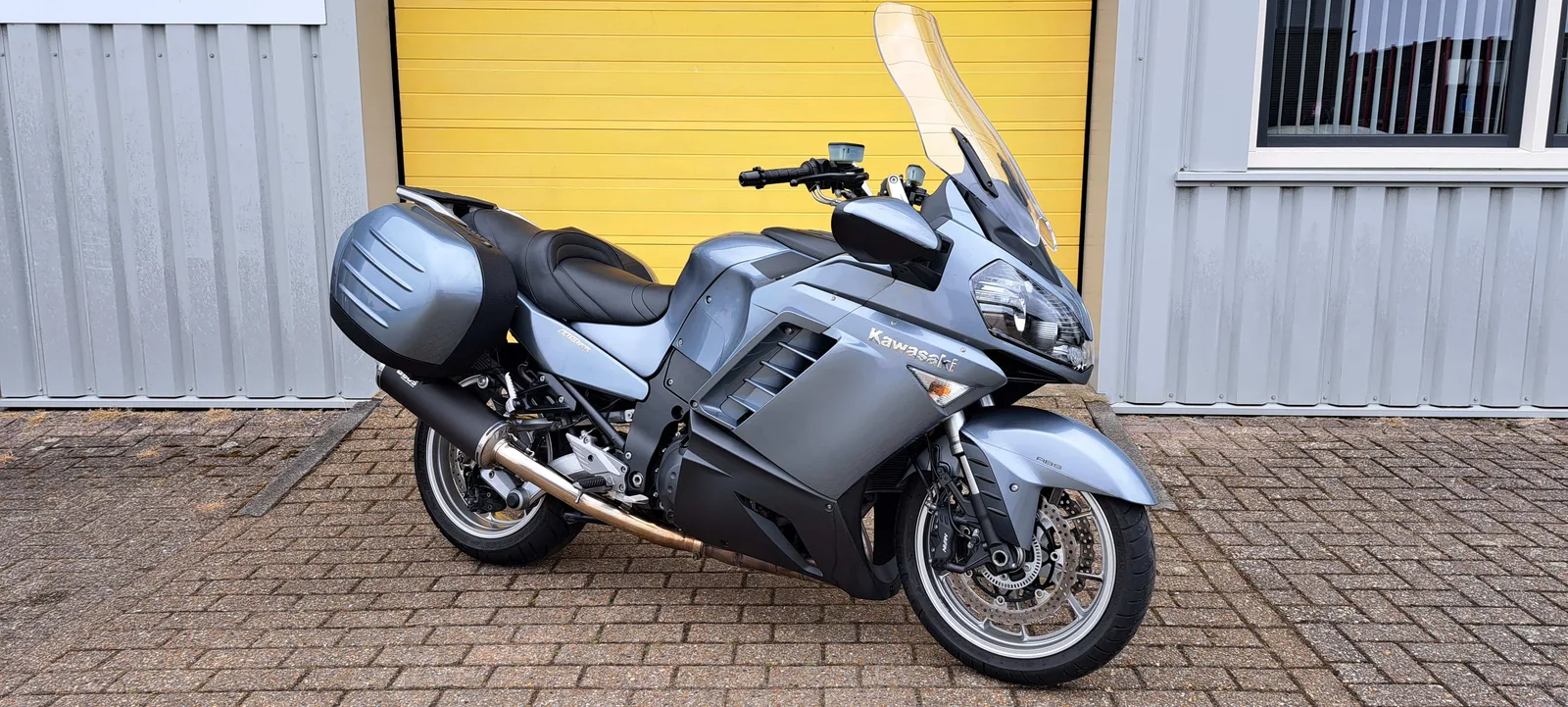 Kawasaki GTR 1400 (2007) — foto 1