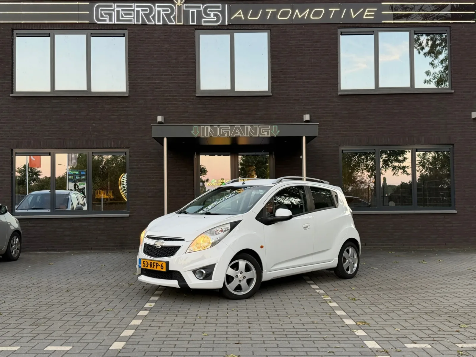 Chevrolet Spark (2011) — foto 1