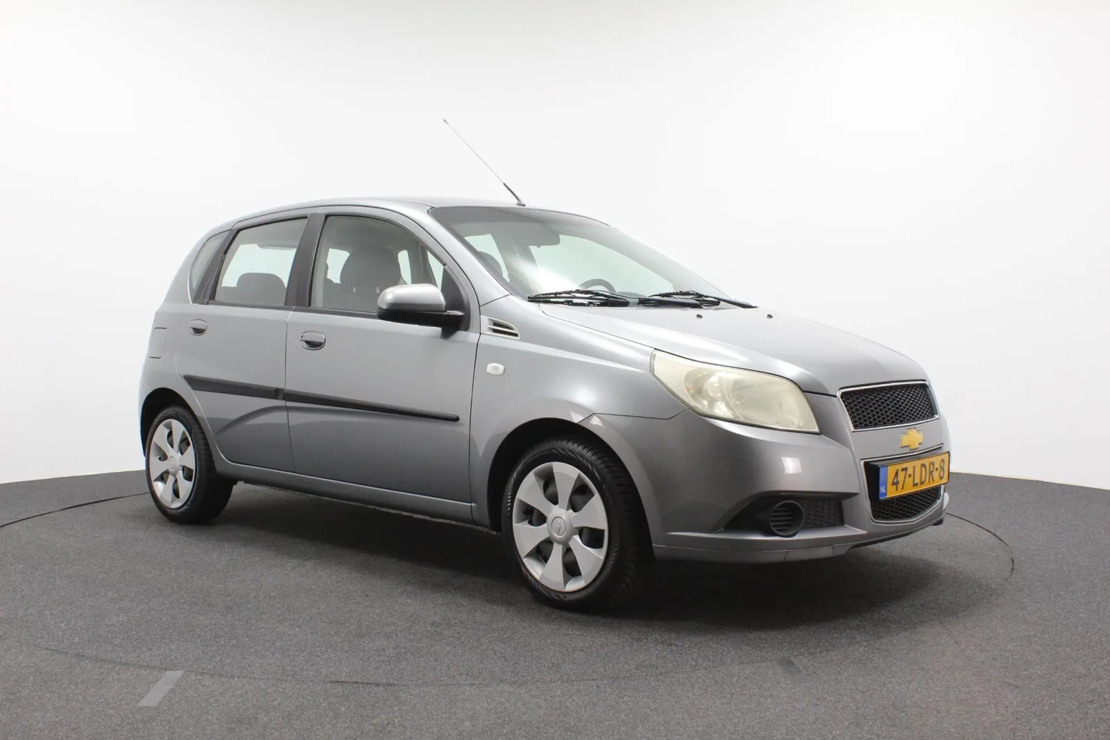 Chevrolet Aveo (2010) — foto 1