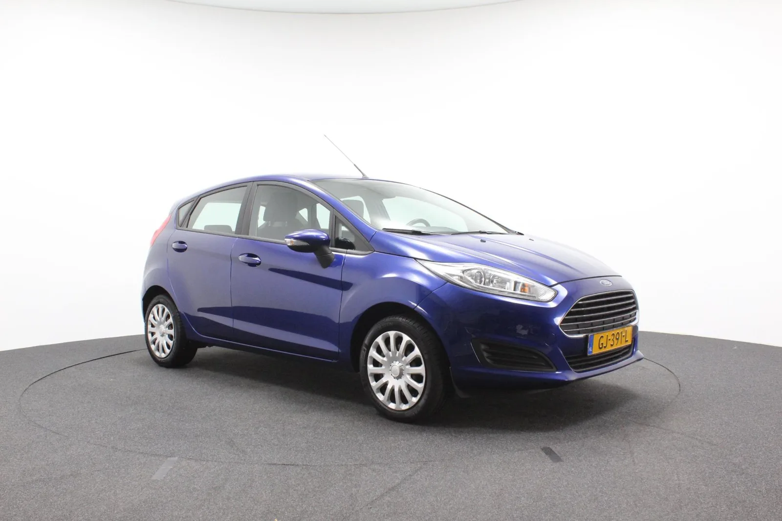 Ford Fiesta (2015) — foto 1