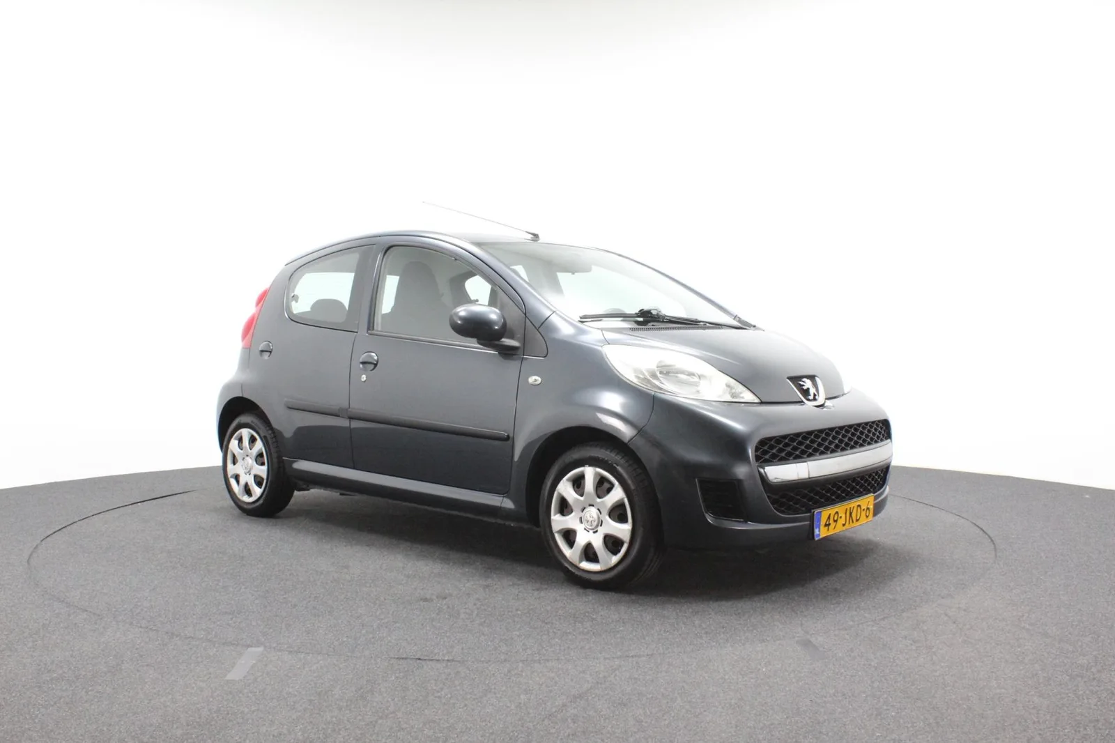 Peugeot 107 (2009) — foto 1