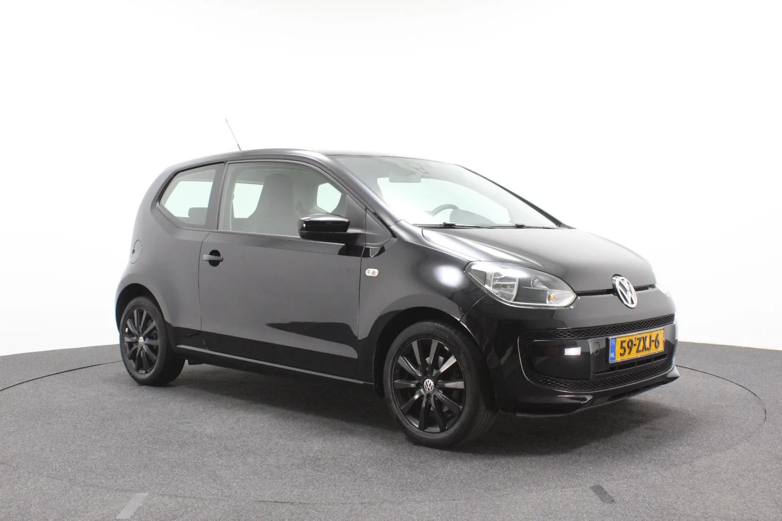 Volkswagen Up! (2013) — foto 1