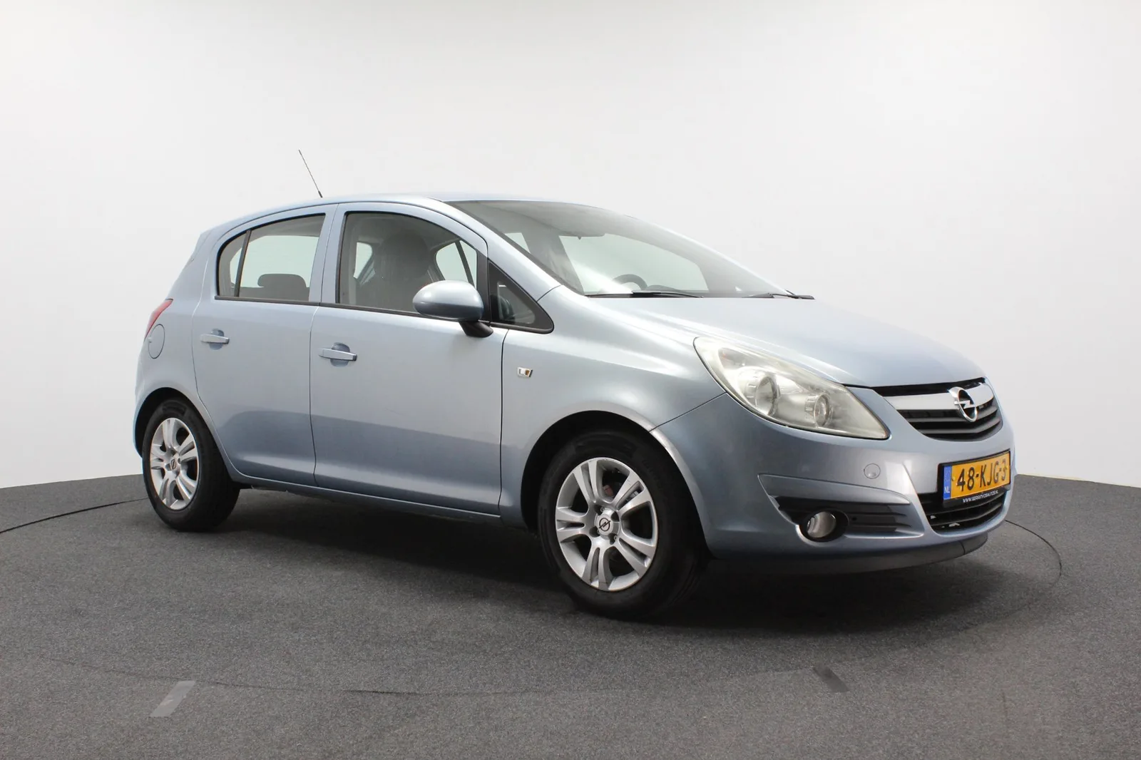 Opel Corsa (2009) — foto 1