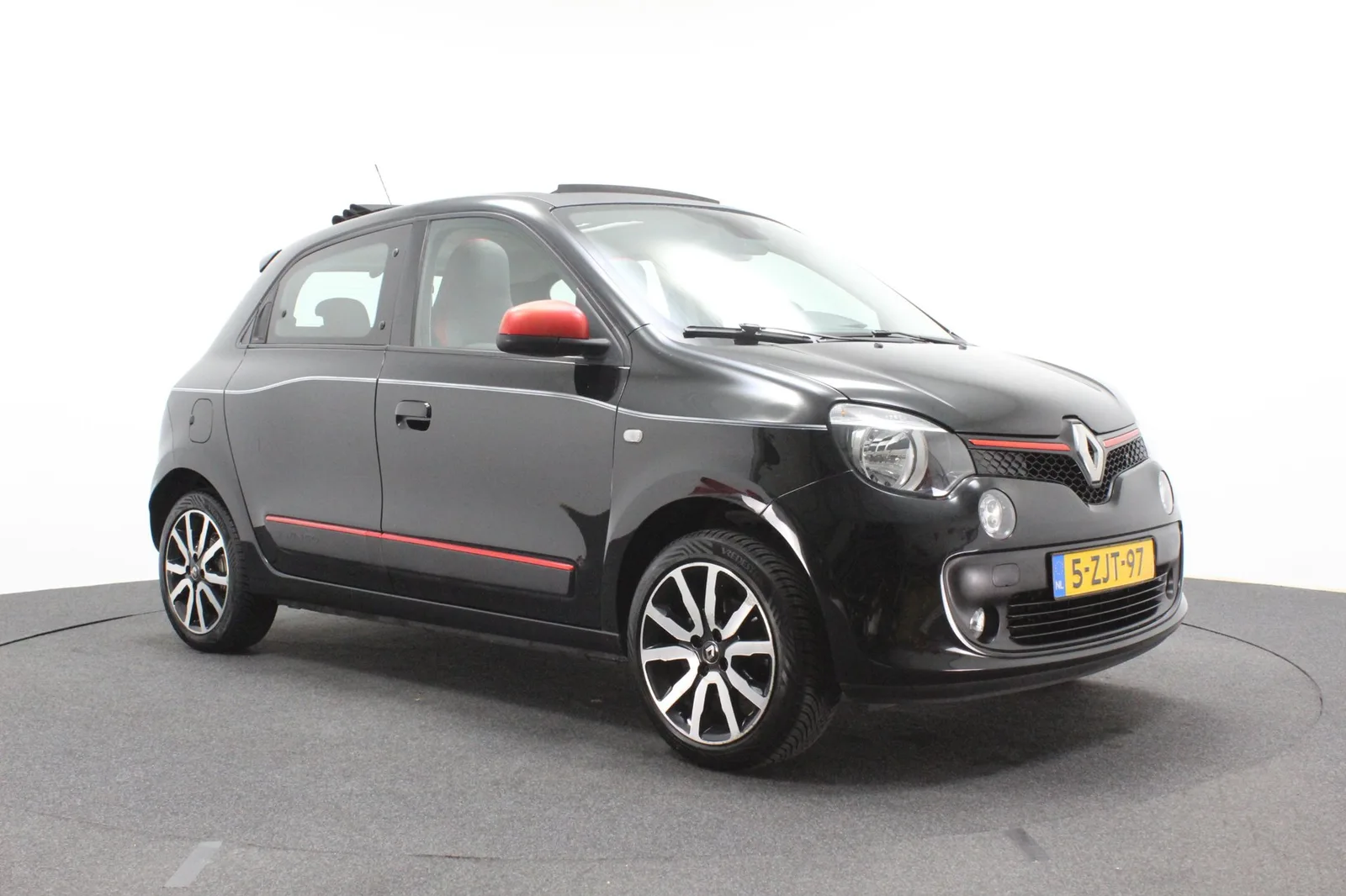 Renault Twingo (2015) — foto 1