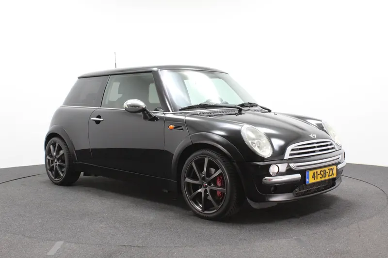 MINI Cooper (2002)