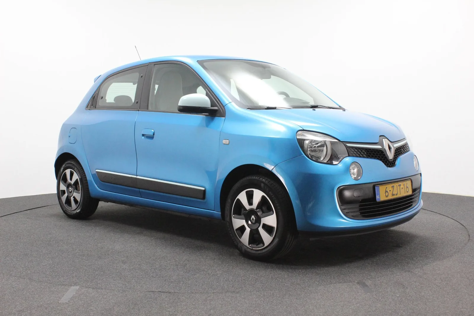 Renault Twingo (2015) — foto 1