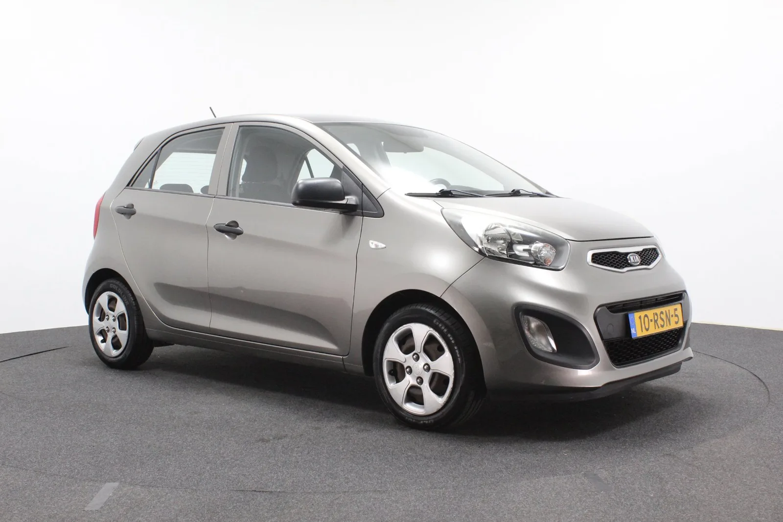 Kia Picanto (2011) — foto 1