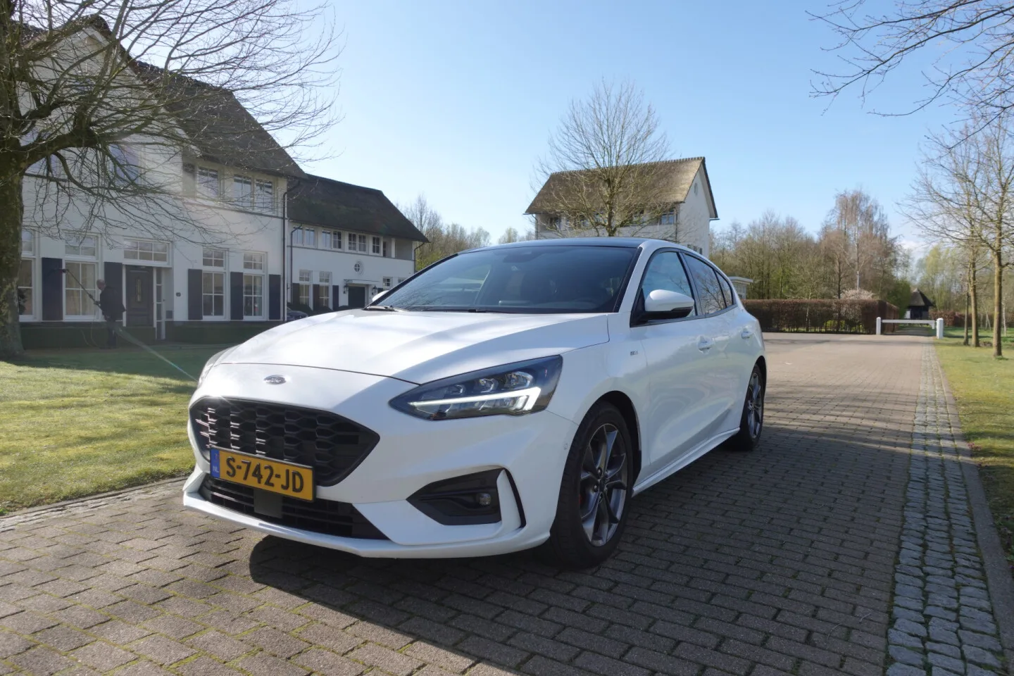Ford Focus (2021) — foto 1