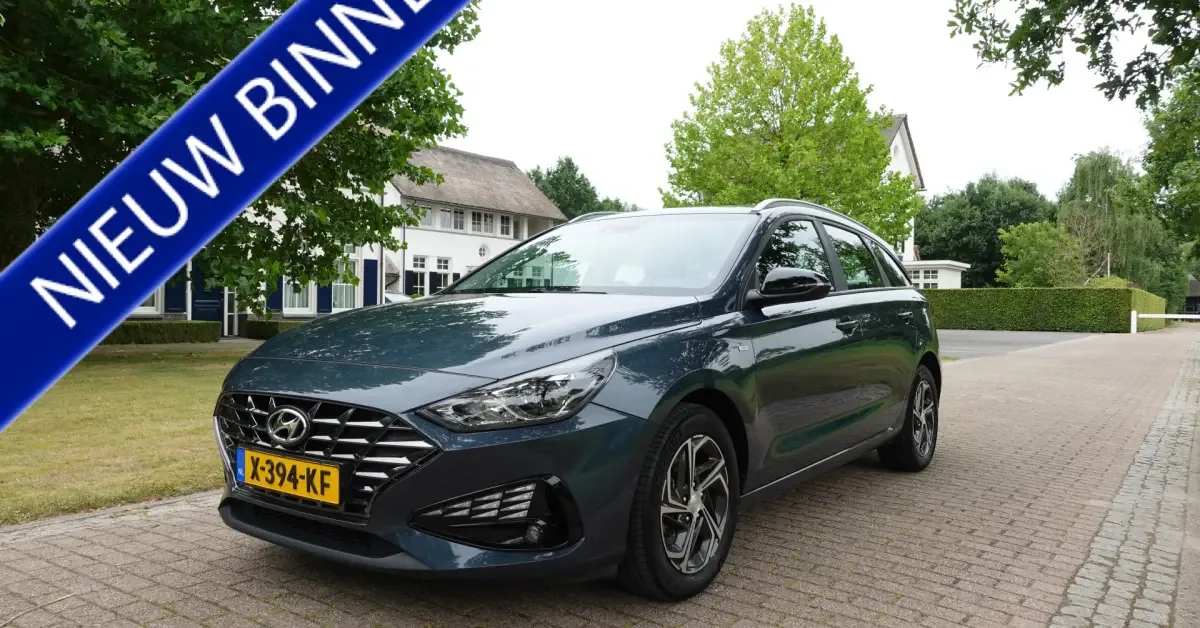 Hyundai i30 (2024) — foto 1