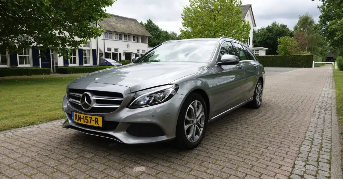 Mercedes-Benz C-Klasse (2016) — foto 1