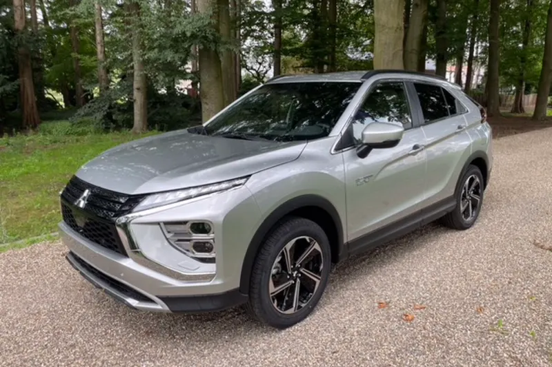 Mitsubishi Eclipse Cross (2024)