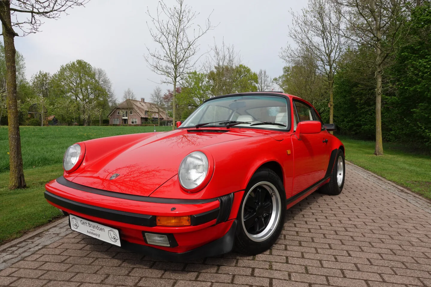 Porsche 911 (1984) — foto 1