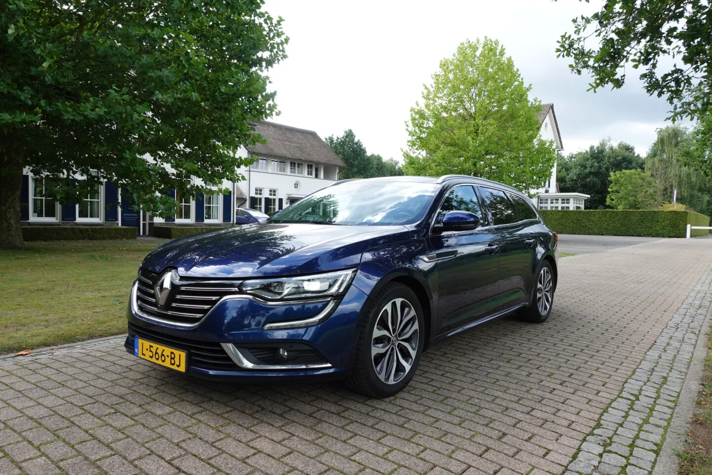 Renault Talisman (2017) — foto 1