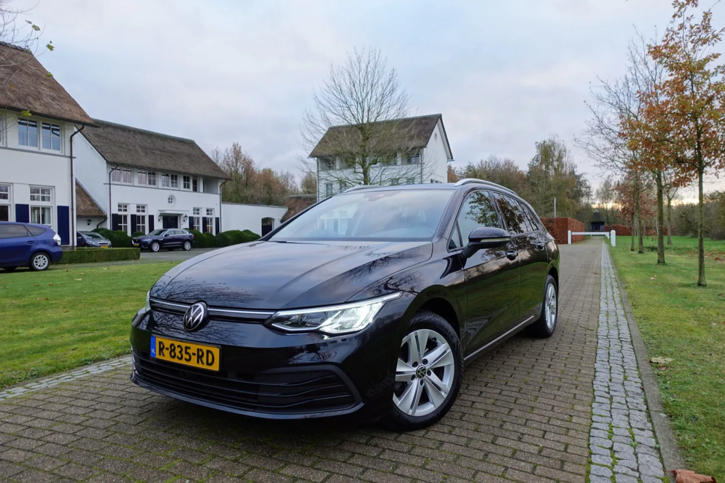 Volkswagen Golf (2022) — foto 1