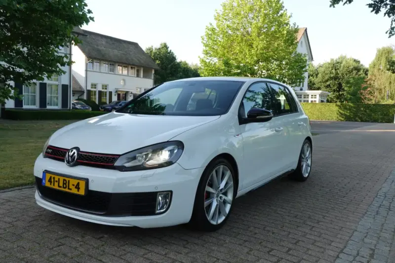 Volkswagen Golf (2010)
