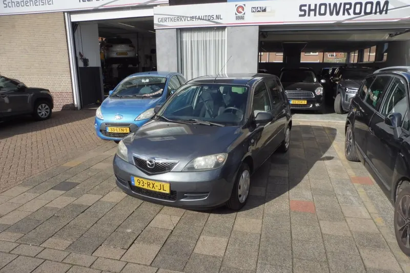 Mazda 2 (2005)