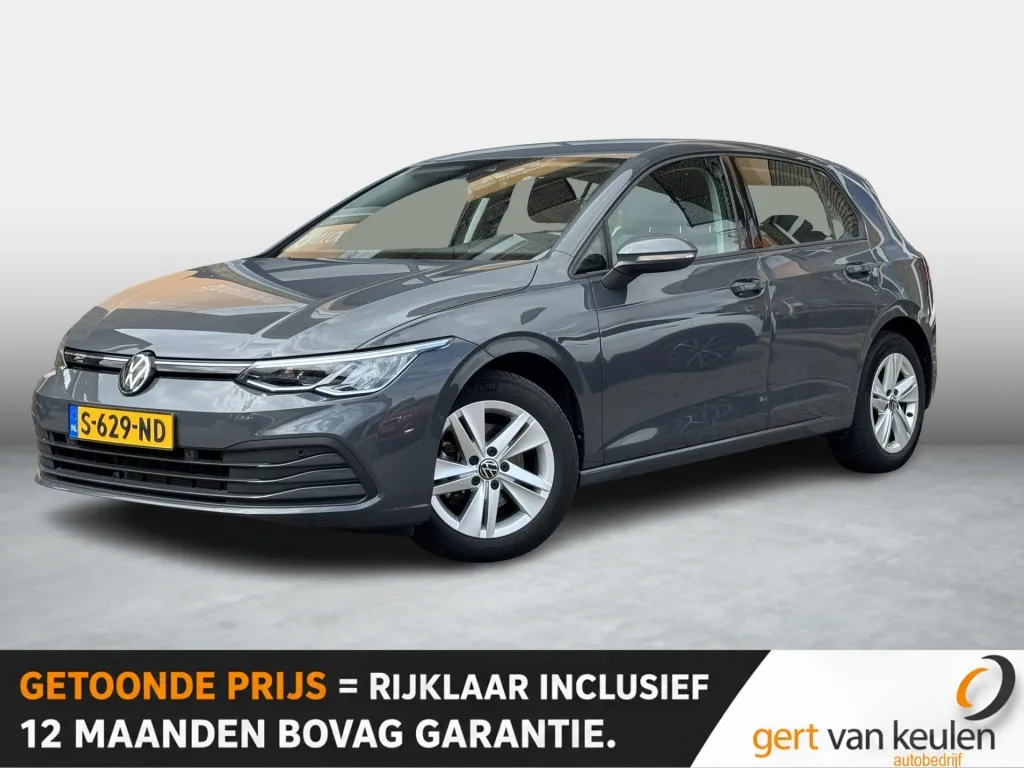 Volkswagen Golf (2023) — foto 1