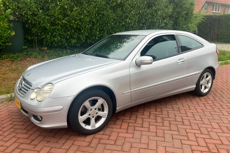 Mercedes-Benz C-Klasse (2004)