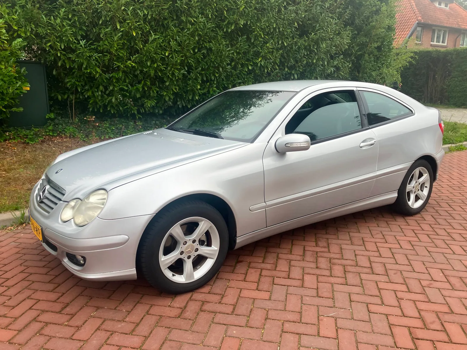 Mercedes-Benz C Sportcoupé (2004) — foto 1