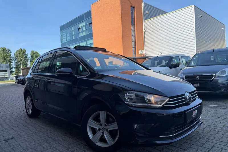 Volkswagen Golf Sportsvan (2015)