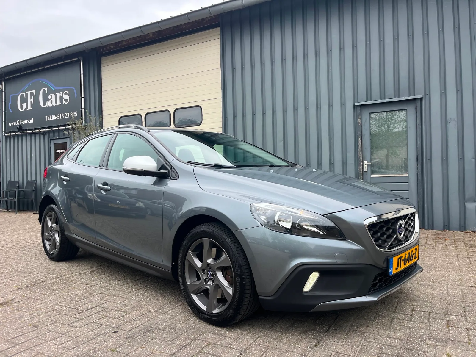 Volvo V40 (2016) — foto 1