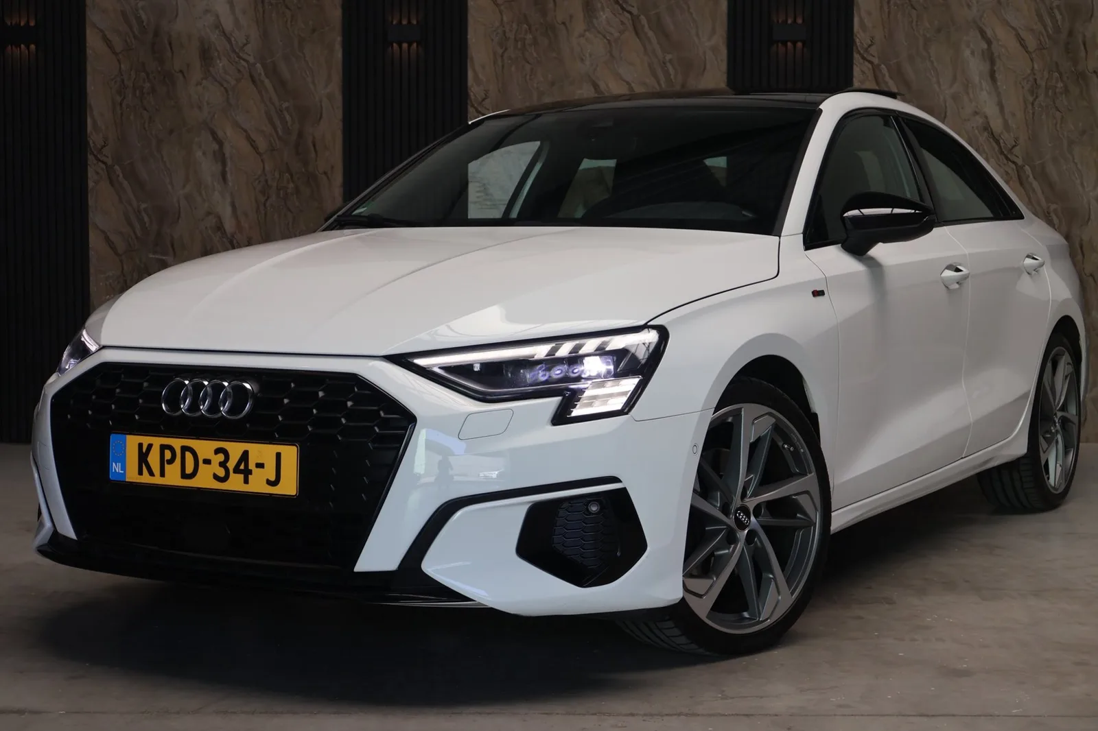 Audi A3 (2023) — foto 1