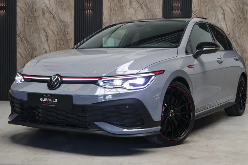 Volkswagen Golf (2022)