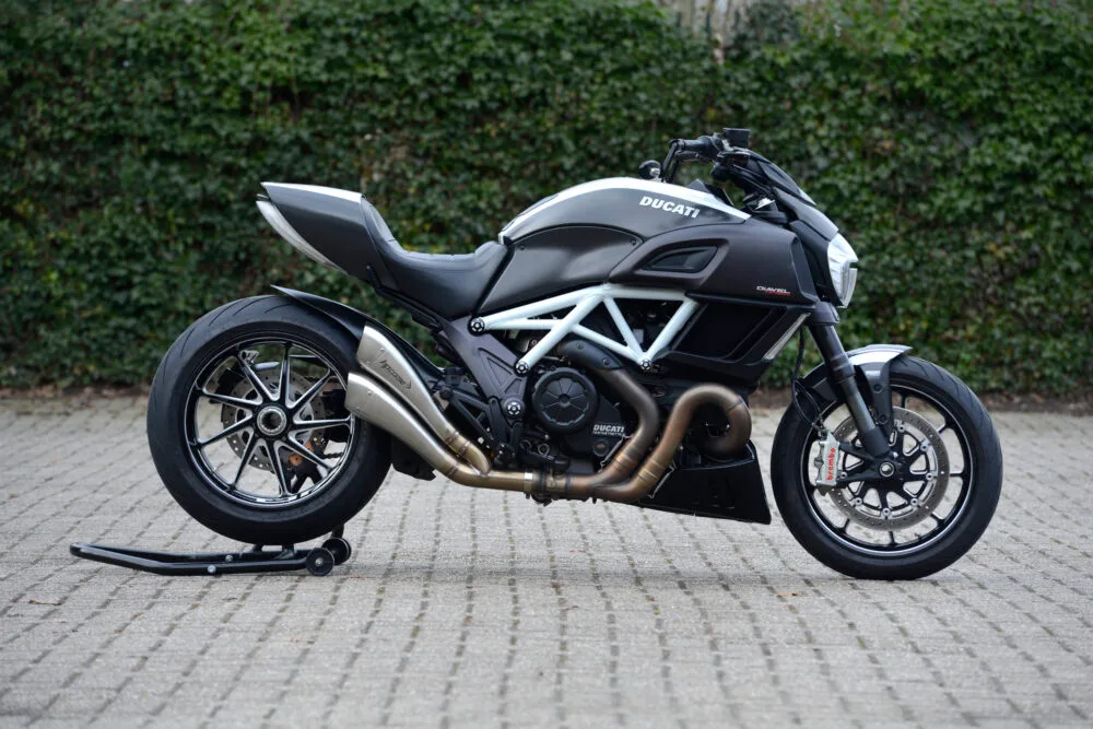 Ducati Diavel (2016) — foto 1