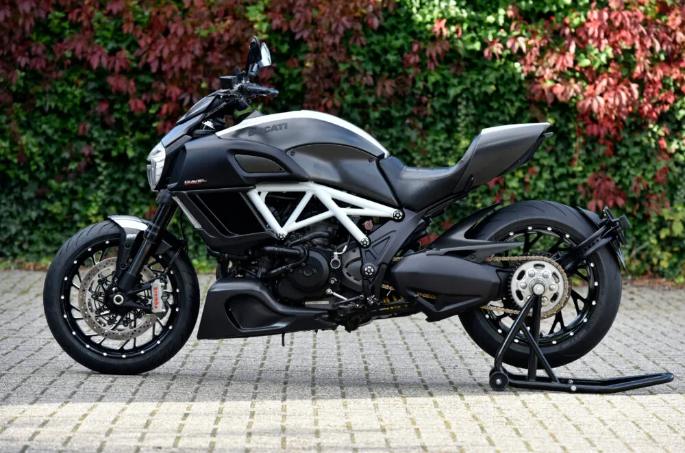 Ducati Diavel (2016) — foto 1