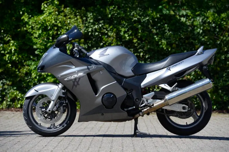 Honda CBR 1100 XX Super Blackbird (2008)