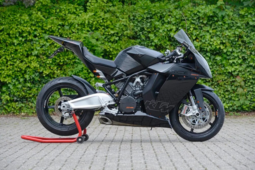 KTM 1190 RC8 (2011) — foto 1