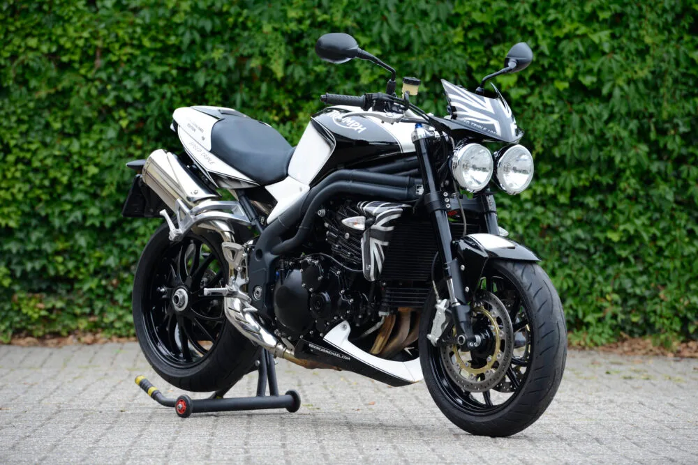 Triumph Speed Triple (2014) — foto 1