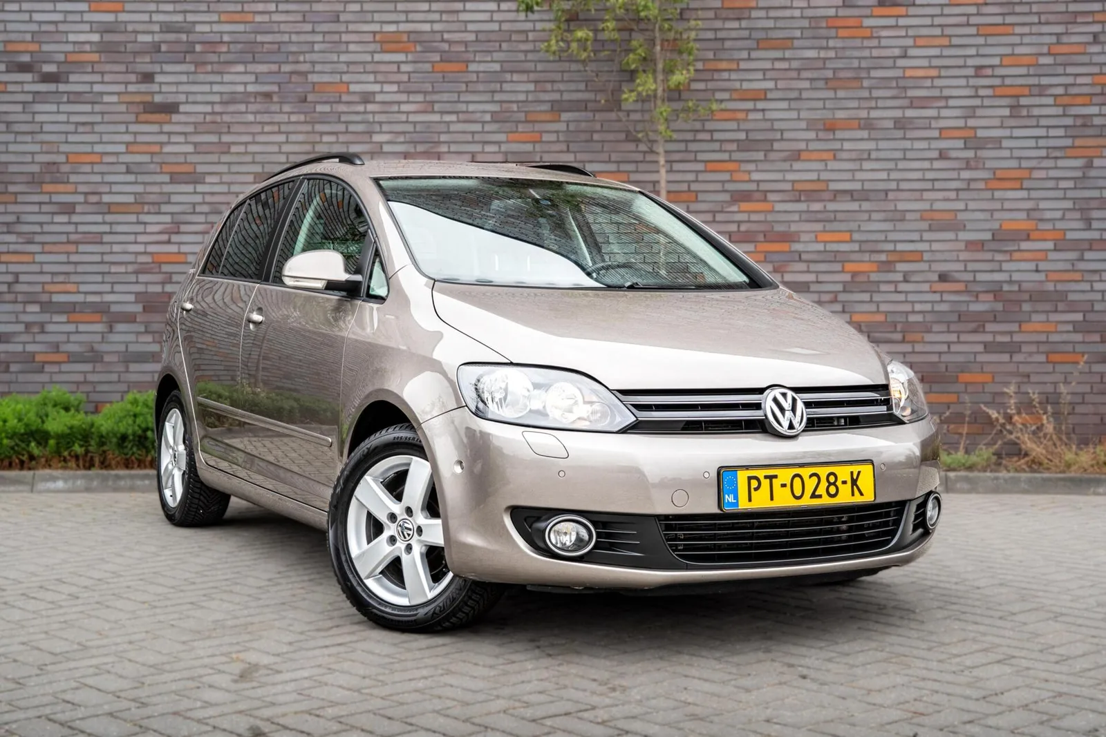 Volkswagen Golf (2011) — foto 1