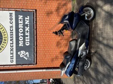 Honda Silver Wing 600 (2002) — foto 1