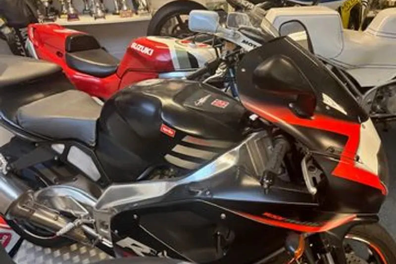 Aprilia RSV 1000 R (2000)
