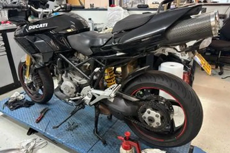 Ducati Multistrada 1000 (2005)