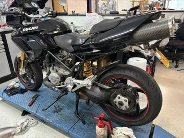 Ducati Multistrada 1000 (2005) — foto 1