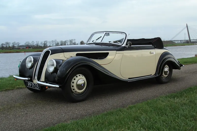 BMW 327/328 (1940)