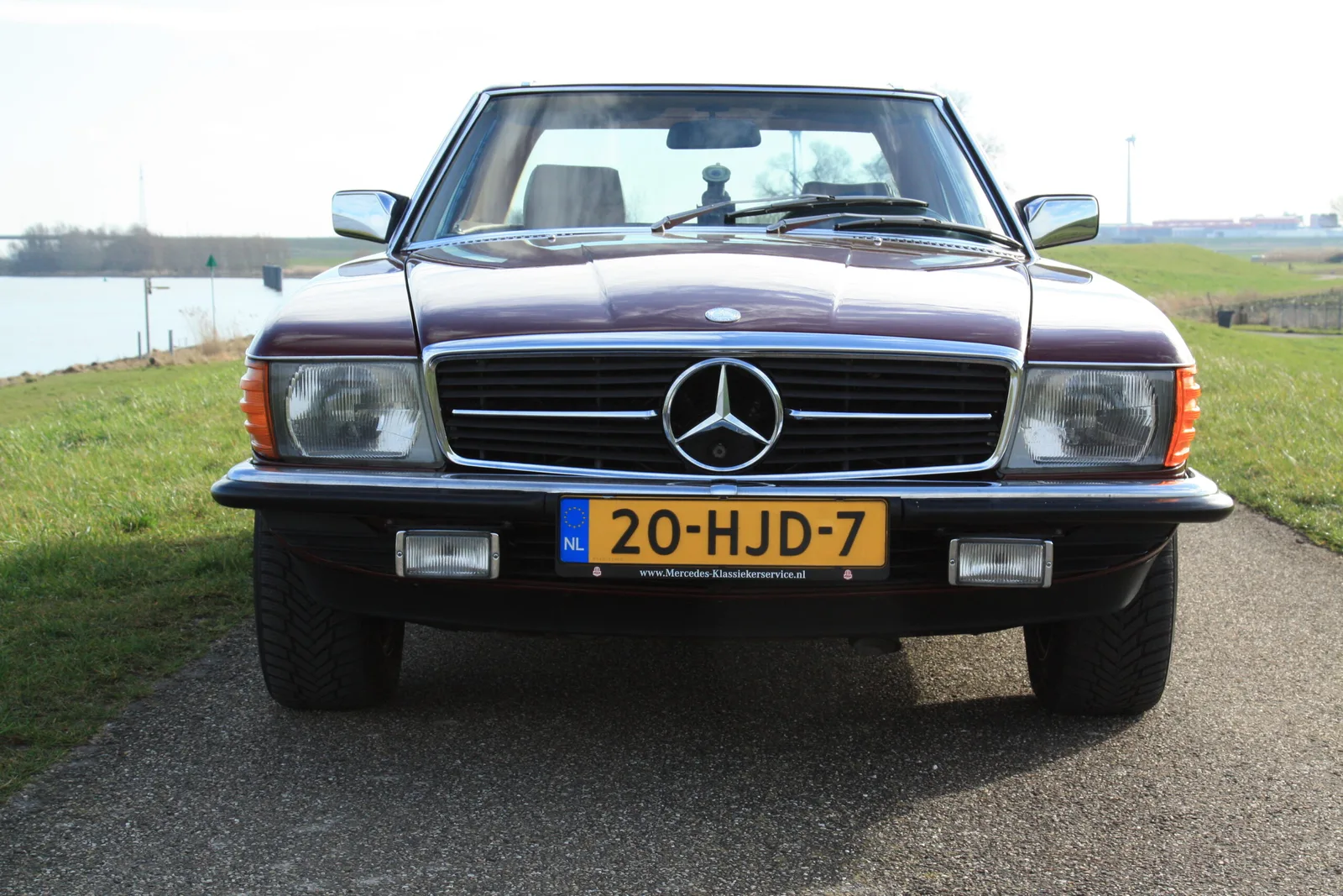 Mercedes-Benz SL-Klasse (1980) — foto 1