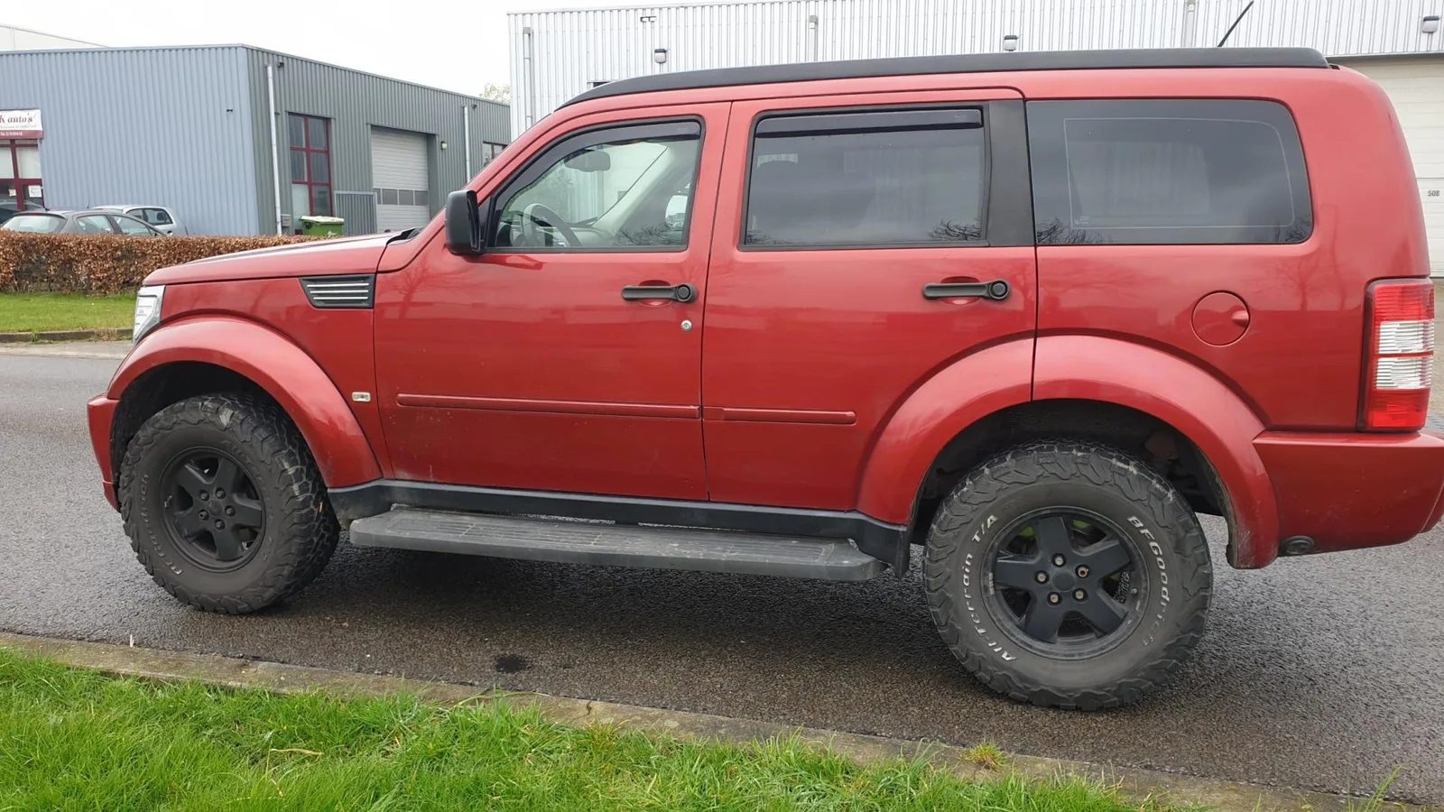 Dodge Nitro (2007) — foto 1
