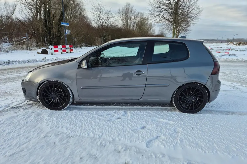 Volkswagen Golf (2007)