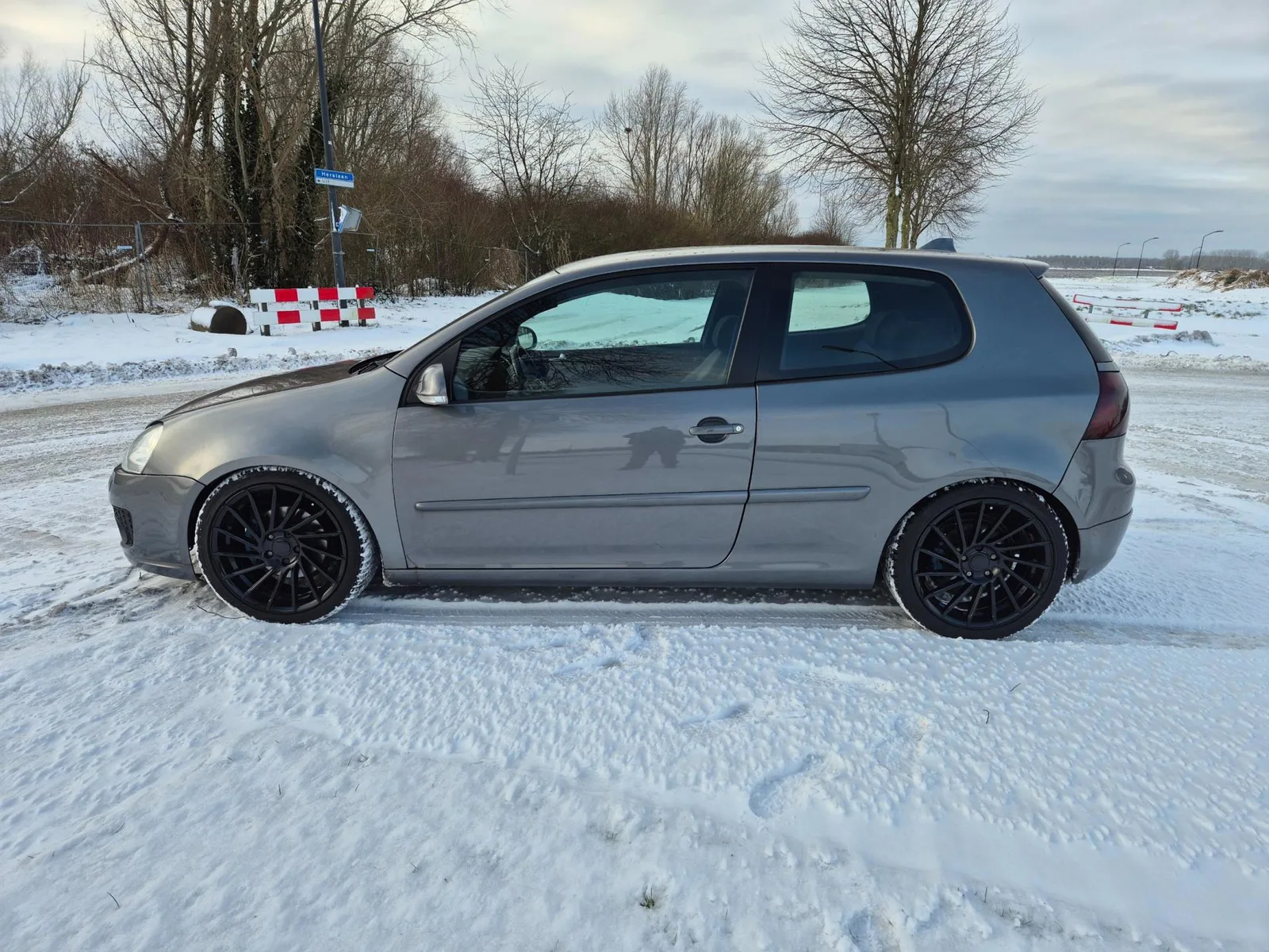 Volkswagen Golf (2007) — foto 1