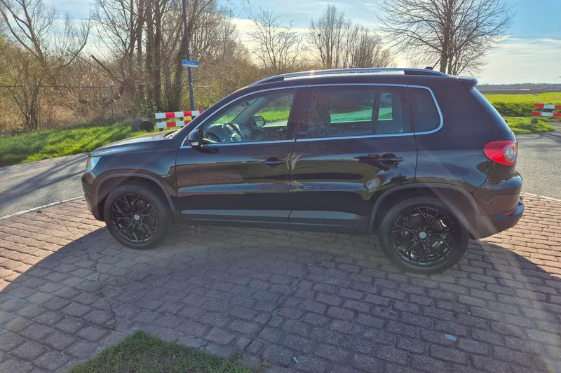 Volkswagen Tiguan (2010)