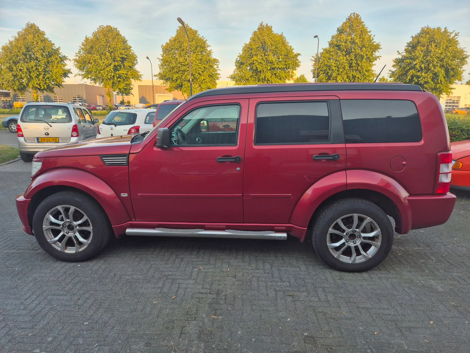 Dodge Nitro (2008) — foto 1